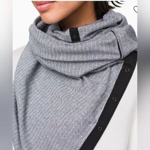 Lululemon Vinyasa Scarf Designed for On the Move